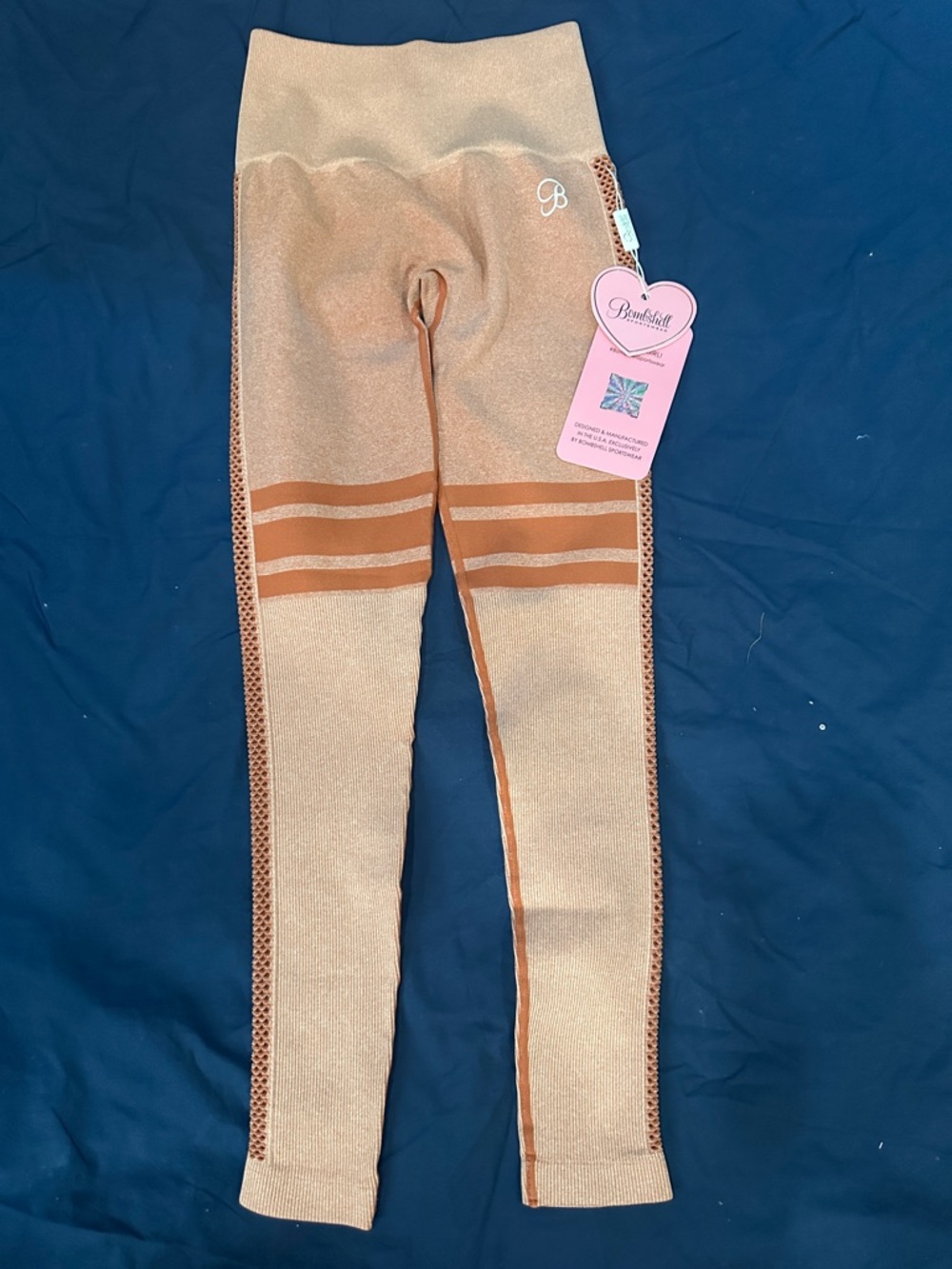 Bombshell Sportswear Peach Shimmer Leggings Size XS/S NWT - Picture 1 of 9